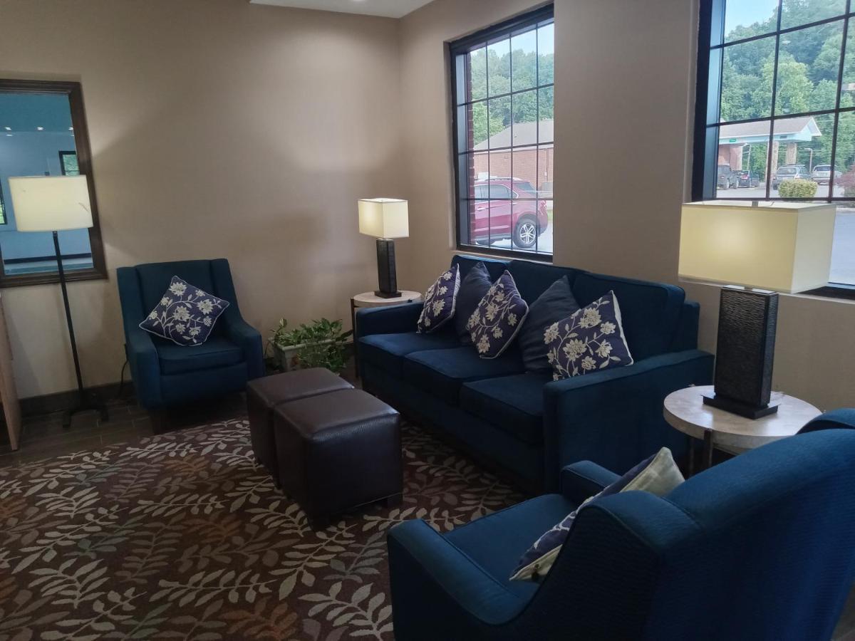 Comfort Inn Near Downtown & Blue Ridge Pkwy Marion Zewnętrze zdjęcie