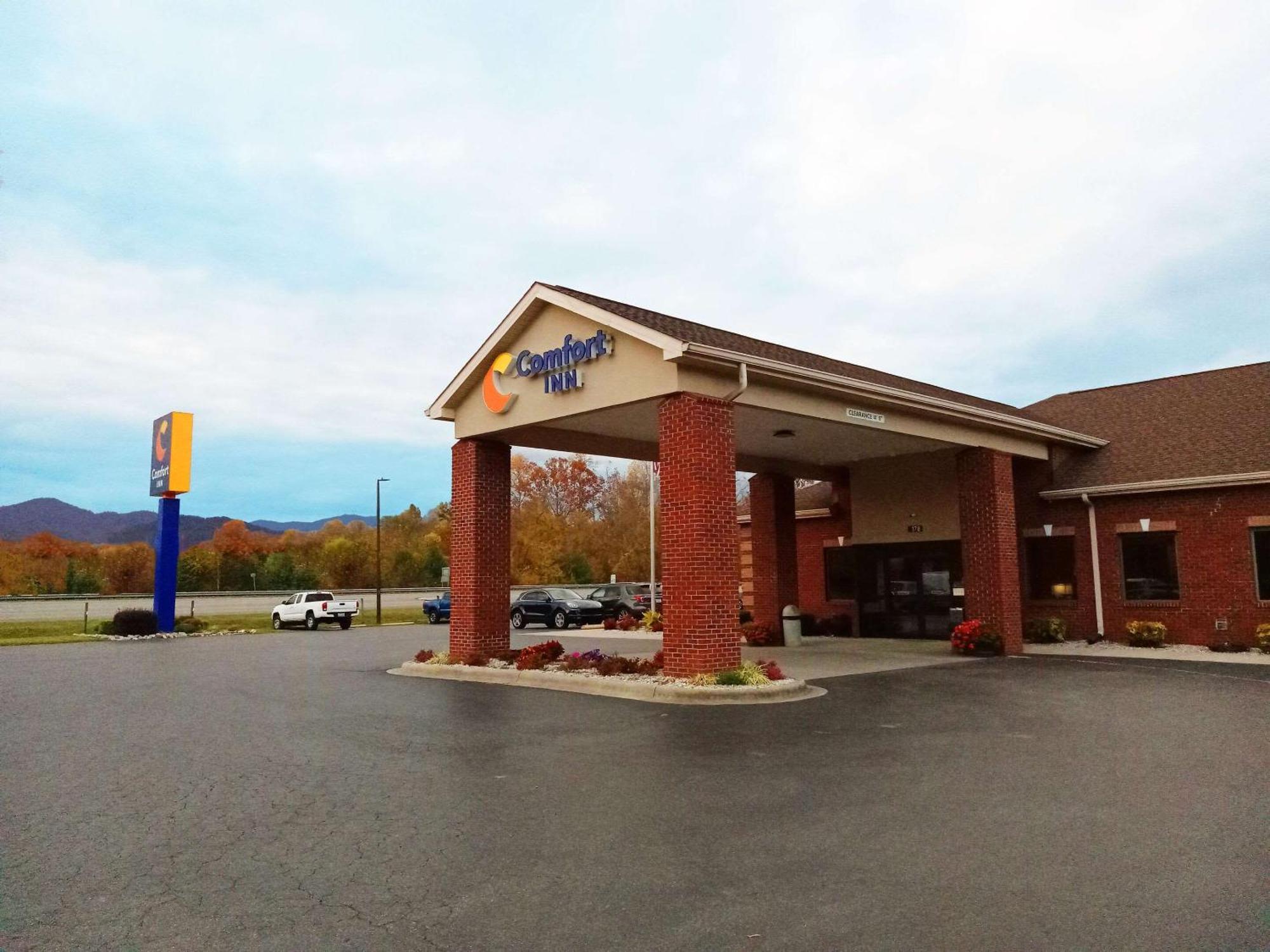 Comfort Inn Near Downtown & Blue Ridge Pkwy Marion Zewnętrze zdjęcie